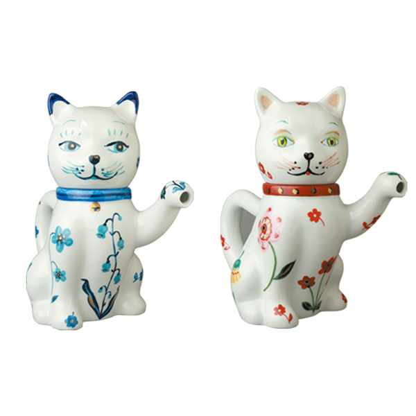 「Nathalie Lete The Blue/The Red Lucky Cat Teapot」