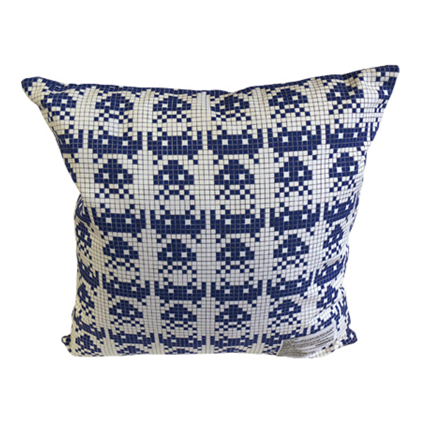MLE SPACE INVADERSシリーズ SQUARE CUSHION COVER + PILLOW 