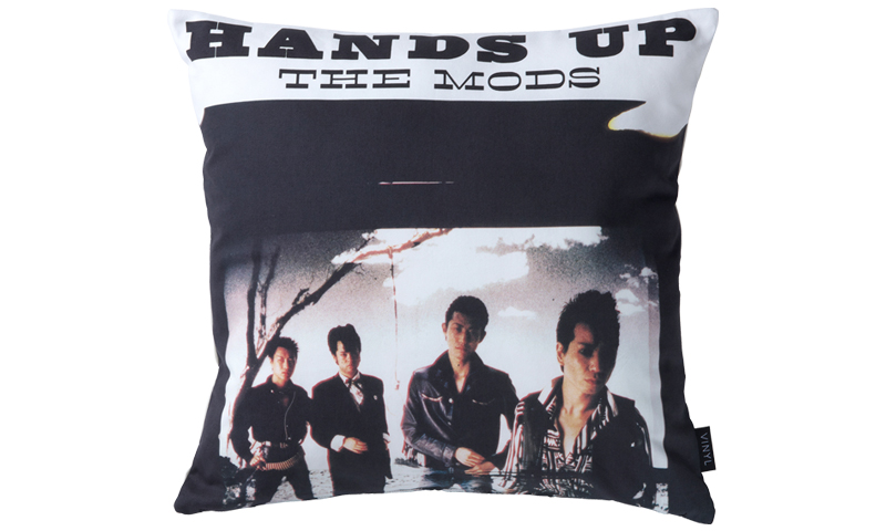 VINYL “THE MODS” CUSHION HANDS UP